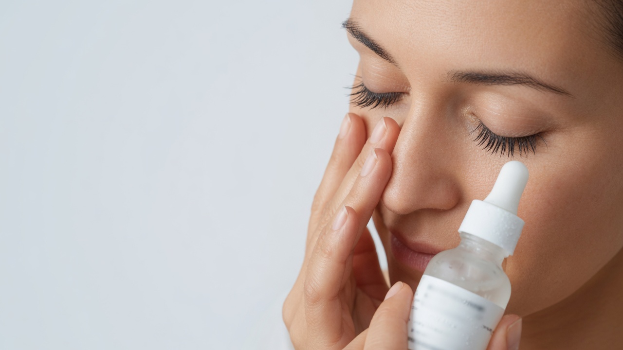 Can you use eyelash growth serum when breastfeeding?